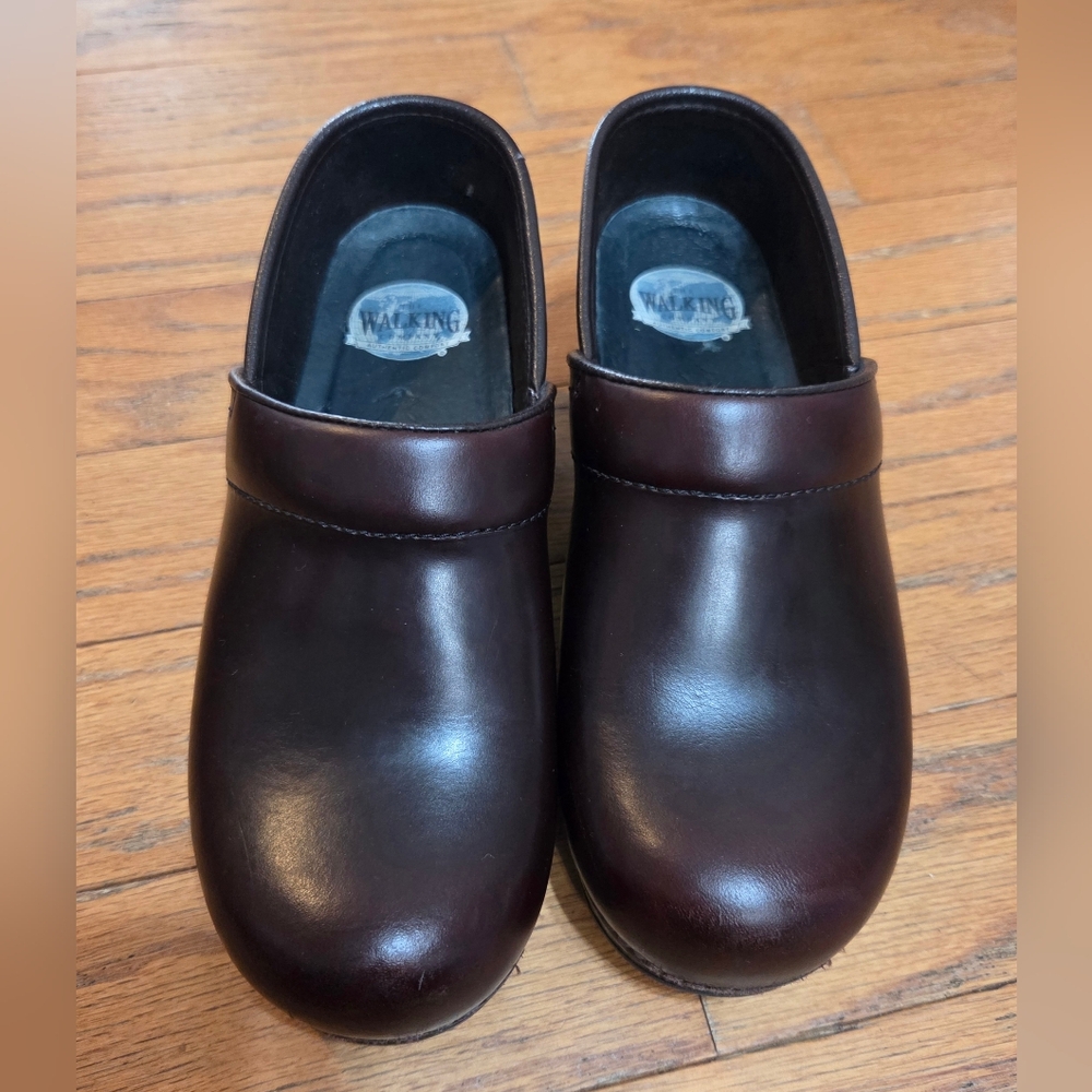 Dansko Burgundy Leather Slip-On Clog - Picture 2 of 9